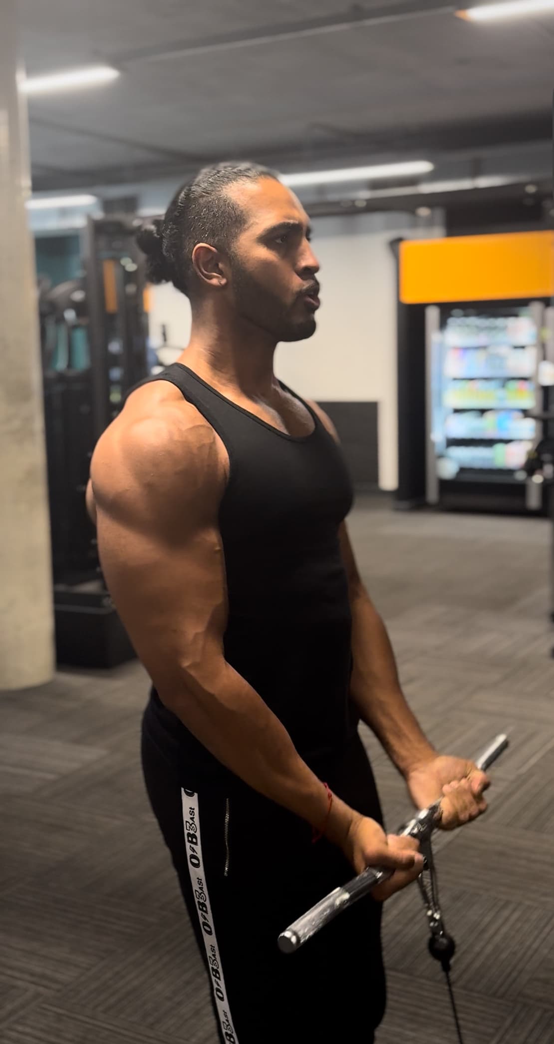 Cameron Henricus